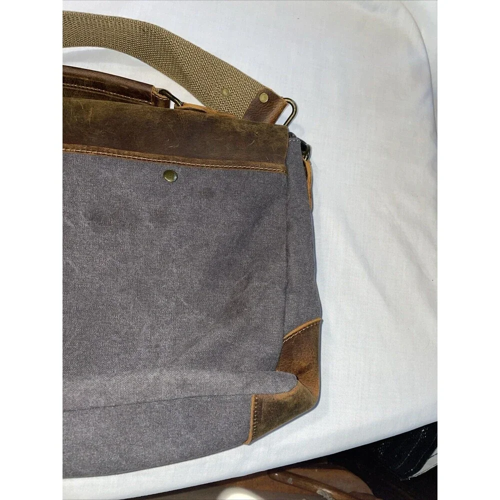 Vaschy Messenger Bag 11x16x4 Shoulder Strp Adjustable Field Training Academy NWT